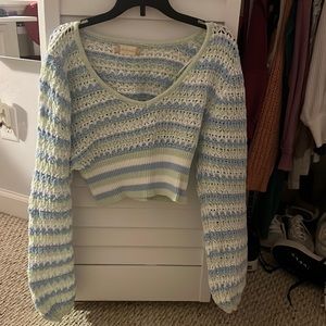 Selling this knit cropped sweater from Altard State, perfect condition worn once